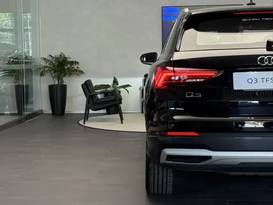 AUDI-Q3-2.0 40 TFSI GASOLINA PERFORMANCE QUATTRO TIPTRONIC AUDI-Q3-2024