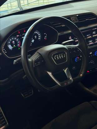 AUDI-Q3-2023