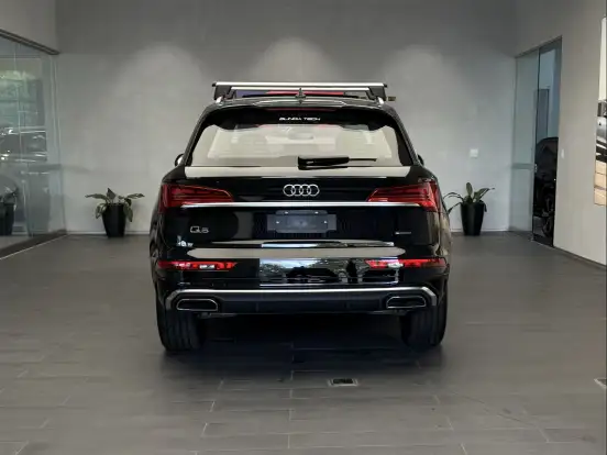 AUDI-Q5-2.0 45 TFSI GASOLINA S-LINE QUATTRO S TRONIC AUDI-Q5-2024