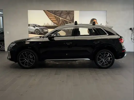 AUDI-Q5-2.0 45 TFSI GASOLINA S-LINE QUATTRO S TRONIC AUDI-Q5-2024