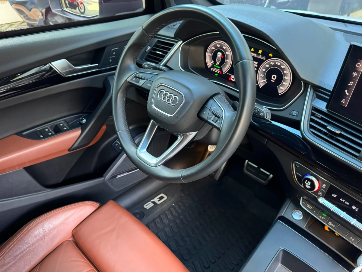 Audi Q5 — foto 11