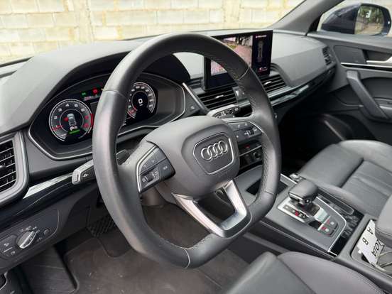 AUDI-Q5-2021