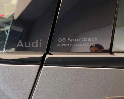 AUDI-Q8 E-TRON-2023