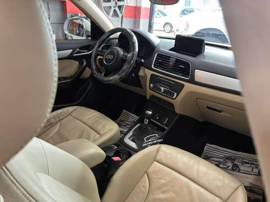 AUDI-Q3-2015