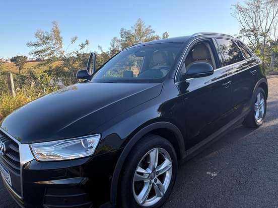 AUDI-Q3-2018