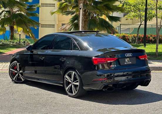 AUDI-RS3-2018