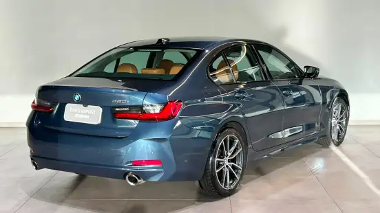 BMW-320i-2025