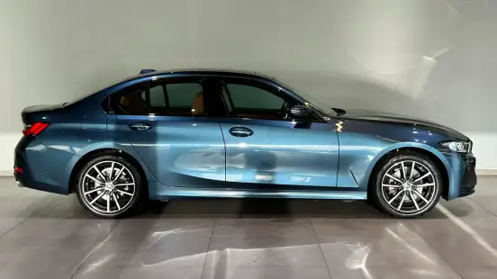 BMW-320i-2025