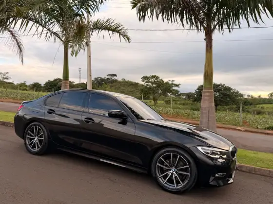 BMW 320i 2.0 16V TURBO GASOLINA SPORT GP AUTOMÁTICO BMW 320i 2.0 16V TURBO GASOLINA SPORT GP AUTOMÁTICO
