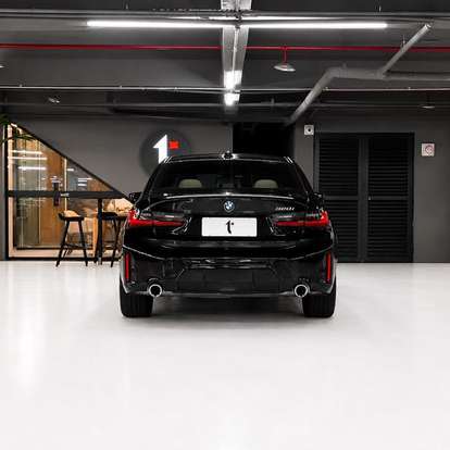BMW-320i-2024