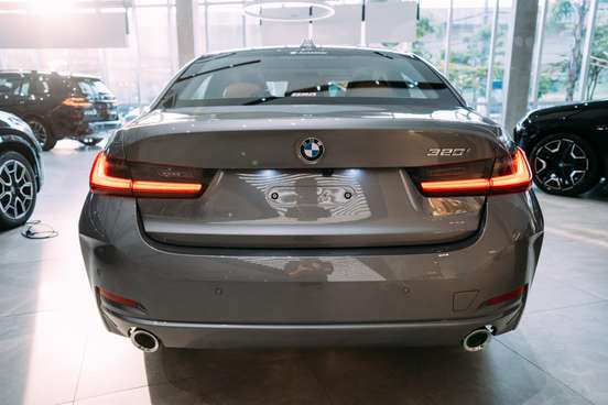 BMW-320i-2026