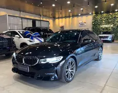 BMW 320i 2.0 16V TURBO GASOLINA SPORT AUTOMÁTICO BMW 320i 2.0 16V TURBO GASOLINA SPORT AUTOMÁTICO