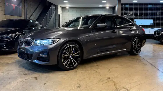BMW 330e 2.0 16V TURBO HÍBRIDO M SPORT AUTOMÁTICO BMW 330e 2.0 16V TURBO HÍBRIDO M SPORT AUTOMÁTICO