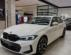 BMW 330e 2.0 16V TURBO HÍBRIDO M SPORT AUTOMÁTICO BMW 330e 2.0 16V TURBO HÍBRIDO M SPORT AUTOMÁTICO