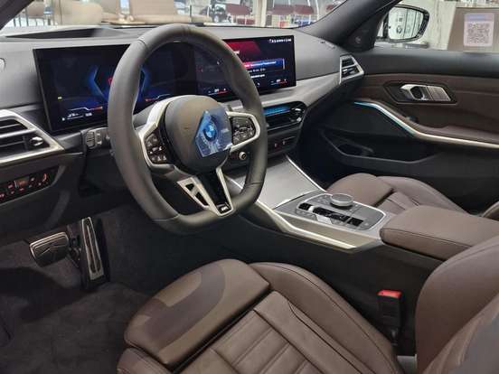 BMW-330e-2.0 16V TURBO HÍBRIDO M SPORT AUTOMÁTICO BMW-330e-2025