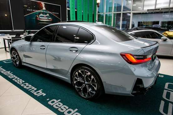 BMW-330e-2025