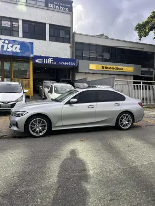 BMW 330i 2.0 16V TURBO GASOLINA SPORT AUTOMÁTICO BMW 330i 2.0 16V TURBO GASOLINA SPORT AUTOMÁTICO