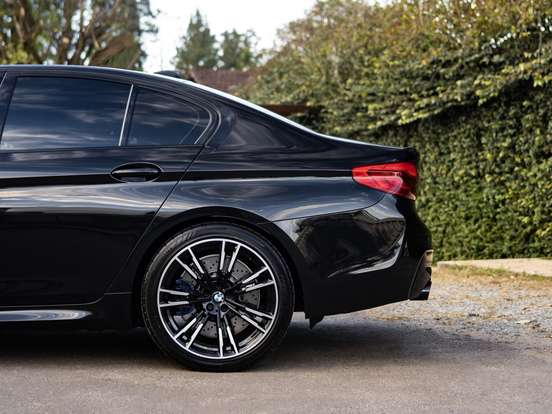 BMW-M5-4.4 V8 TWIN POWER M XDRIVE STEPTRONIC BMW-M5-2019