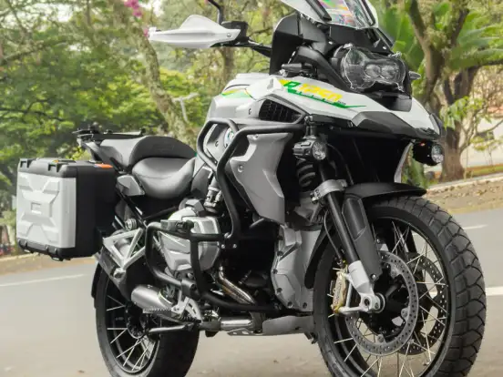 BMW-R 1250 GS PREMIUM BRASIL SPECIAL EDITION BMW-R 1250 GS PREMIUM BRASIL SPECIAL EDITION-2022