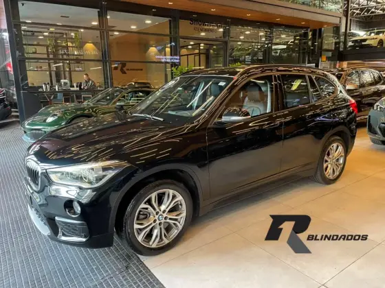 BMW X1 2.0 16V TURBO ACTIVEFLEX SDRIVE20I 4P AUTOMÁTICO BMW X1 2.0 16V TURBO ACTIVEFLEX SDRIVE20I 4P AUTOMÁTICO