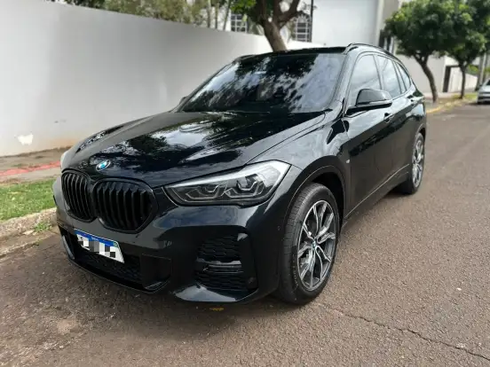 BMW-X1-2.0 16V TURBO ACTIVEFLEX SDRIVE20I M SPORT 25 ANOS 4P AUTOMÁTICO BMW-X1-2020