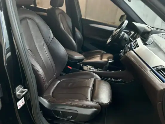 BMW-X1-2.0 16V TURBO ACTIVEFLEX SDRIVE20I M SPORT 25 ANOS 4P AUTOMÁTICO BMW-X1-2020