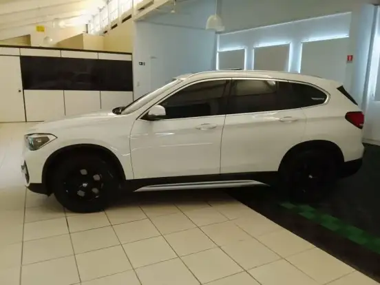 BMW-X1-2.0 16V TURBO ACTIVEFLEX SDRIVE20I X-LINE 4P AUTOMÁTICO BMW-X1-2020