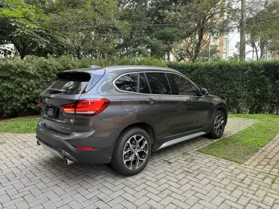 BMW X1 2.0 16V TURBO ACTIVEFLEX SDRIVE20I X-LINE 4P AUTOMÁTICO BMW X1 2.0 16V TURBO ACTIVEFLEX SDRIVE20I X-LINE 4P AUTOMÁTICO