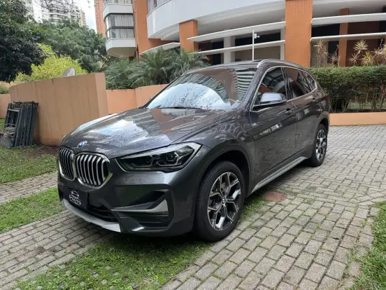 BMW-X1-2021