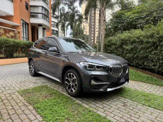 BMW-X1-2021