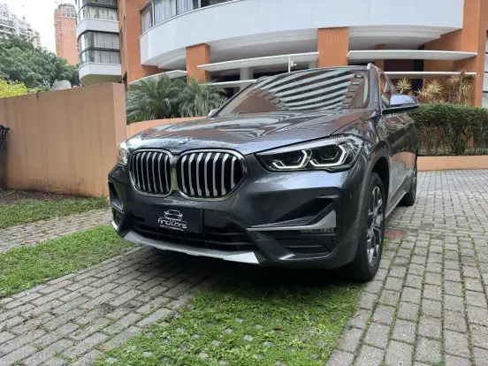 BMW-X1-2021