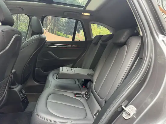 BMW-X1-2021