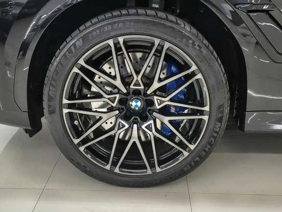 BMW-X6-2023