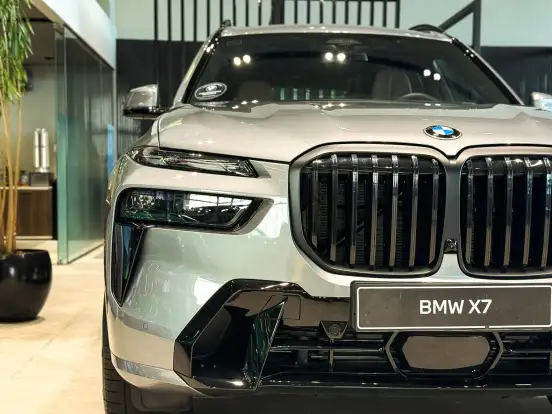 BMW-X7-2025