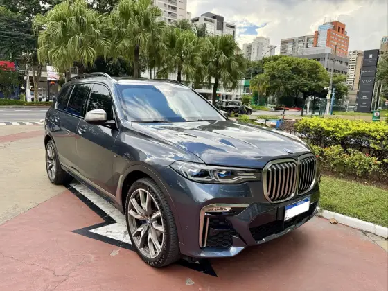 BMW X7 4.4 V8 GASOLINA M50i STEPTRONIC BMW X7 4.4 V8 GASOLINA M50i STEPTRONIC