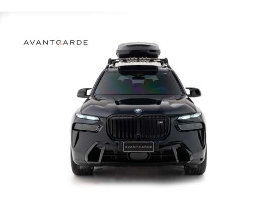 BMW-X7-2024