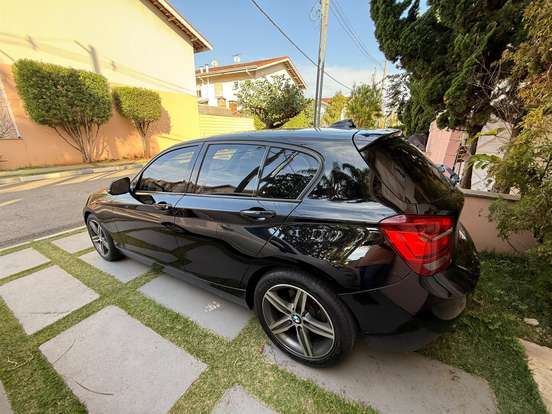 BMW-118i-1.6 SPORT GP 16V TURBO GASOLINA 4P AUTOMÁTICO BMW-118i-2014