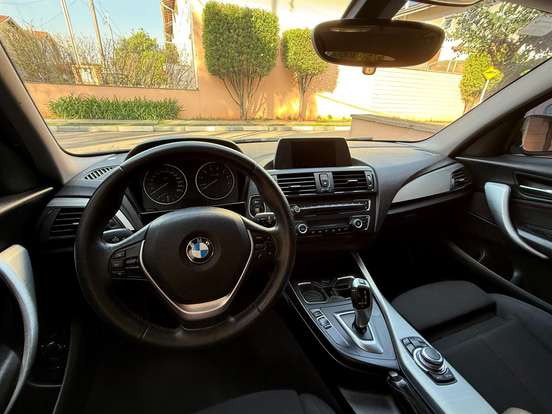 BMW-118i-1.6 SPORT GP 16V TURBO GASOLINA 4P AUTOMÁTICO BMW-118i-2014