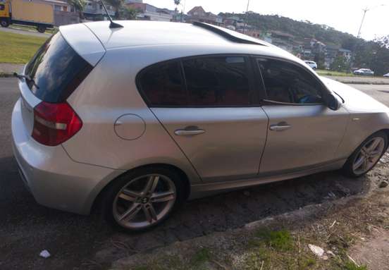 BMW-130i-2008