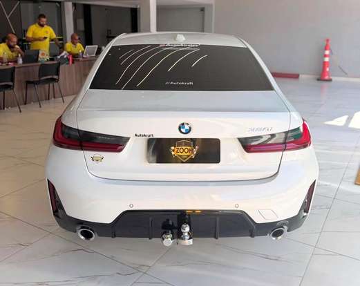 BMW-320i-2024