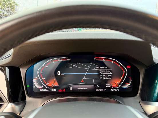 BMW-320i-2022