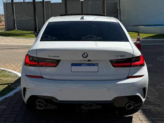BMW-320i-2.0 16V TURBO GASOLINA M SPORT AUTOMÁTICO BMW-320i-2021