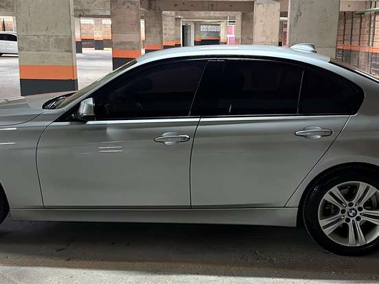 BMW-320i-2.0 SPORT 16V TURBO ACTIVE FLEX 4P AUTOMÁTICO BMW-320i-2016