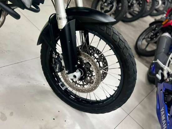 BMW-F 800 GS BMW-F 800 GS-2016