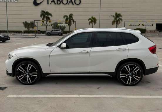 BMW-X1-2015
