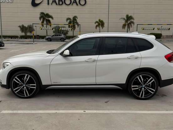 BMW-X1-2.0 16V TURBO ACTIVEFLEX SDRIVE20I X-LINE 4P AUTOMÁTICO BMW-X1-2015
