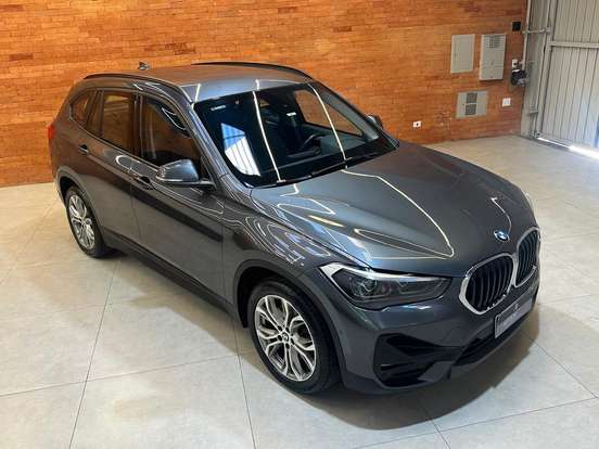 BMW-X1-2.0 16V TURBO ACTIVEFLEX SDRIVE20I X-LINE 4P AUTOMÁTICO BMW-X1-2021
