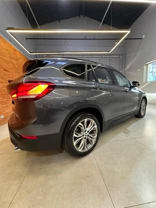 BMW-X1-2.0 16V TURBO ACTIVEFLEX SDRIVE20I X-LINE 4P AUTOMÁTICO BMW-X1-2021
