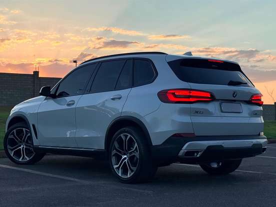 BMW-X5-3.0 4X4 30D I6 TURBO DIESEL 4P AUTOMÁTICO BMW-X5-2019
