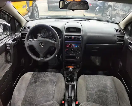 CHEVROLET-ASTRA-2001